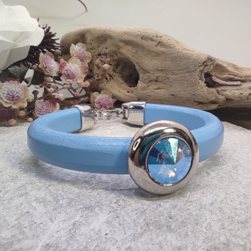 modrý kožený náramek se...