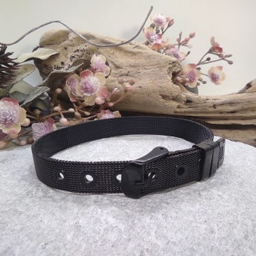 Páskový náramek černý