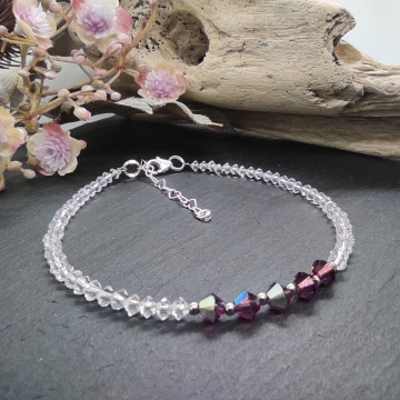 Náramek s tmavě fialovými...