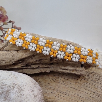 Náramek oranžovo-bílý