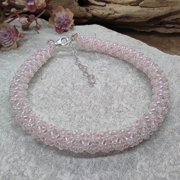 Náramek světle růžový pastel