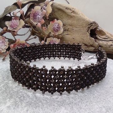 Hnědý náramek s duhovým...